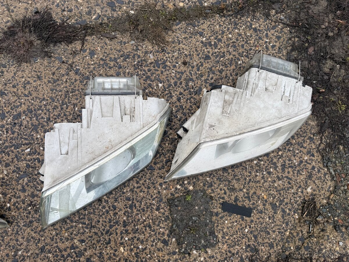 Xenony Škoda Octavia 2 - 6