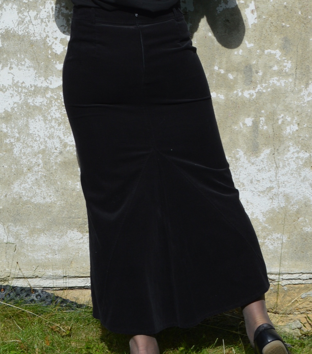 Černá dlouhá manšetrová sukně Hammer vel 40 - 6