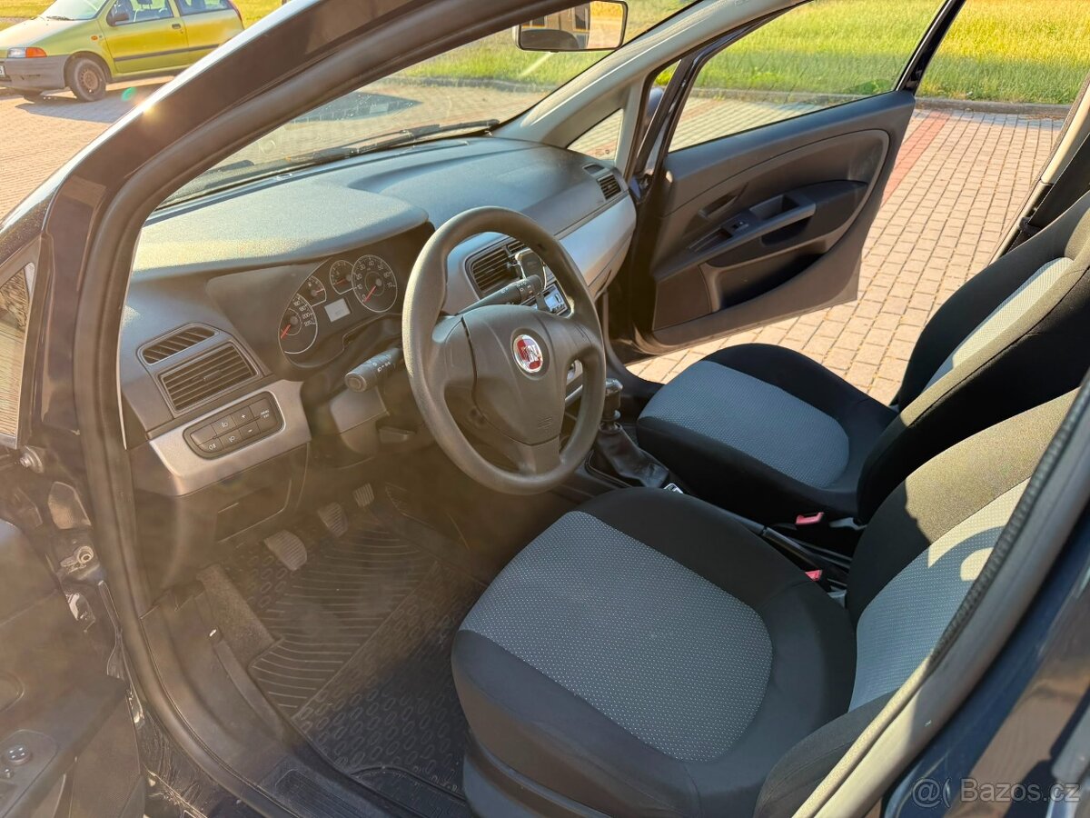 Fiat Grande Punto - 6