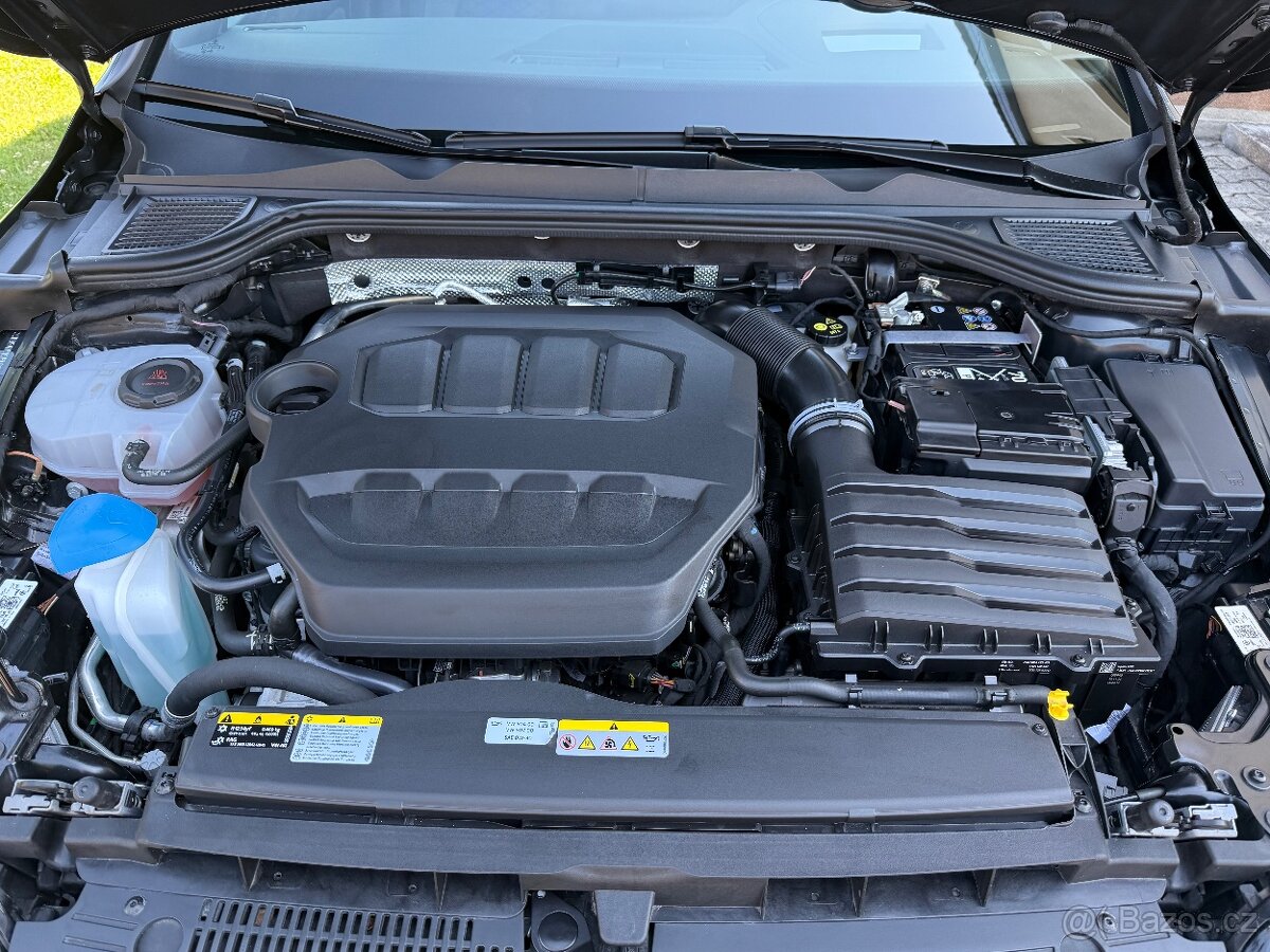 VW Golf R variant 2.0 TSI 4 Motion facelift - 6