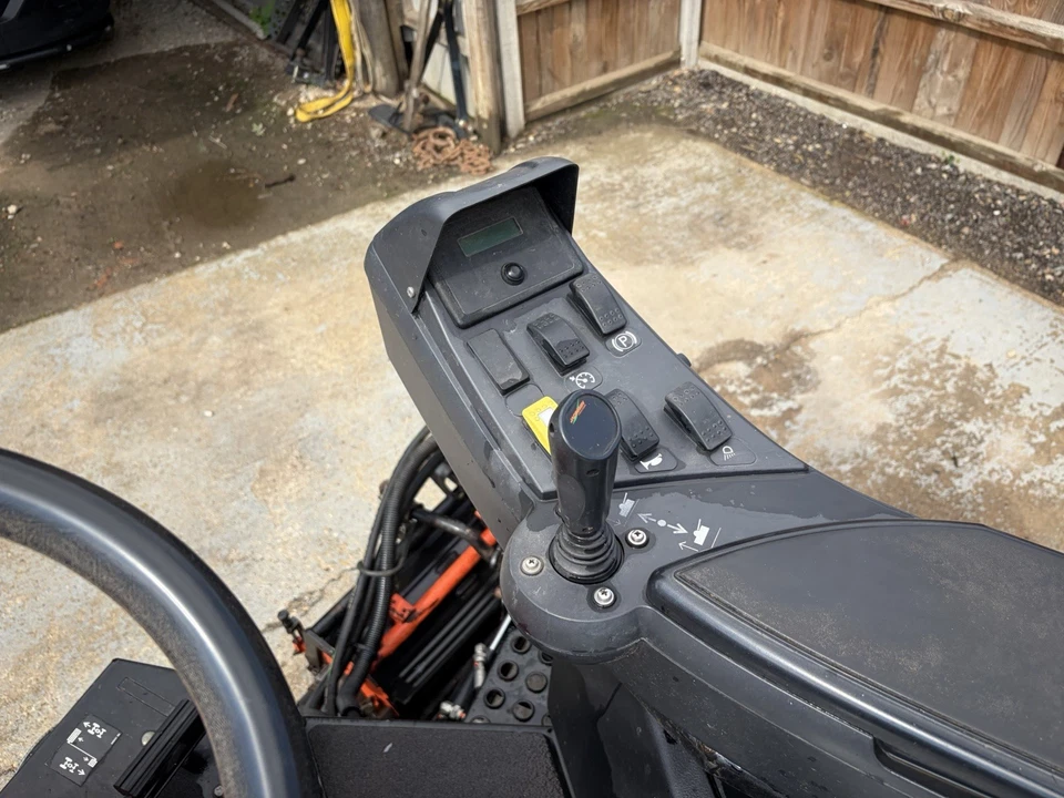 Jacobsen LF570 - 6