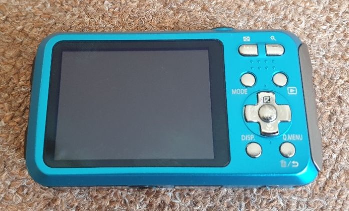 PANASONIC Lumix DMC-FT25 + FT30 - NEFUNKČNÍ - 6