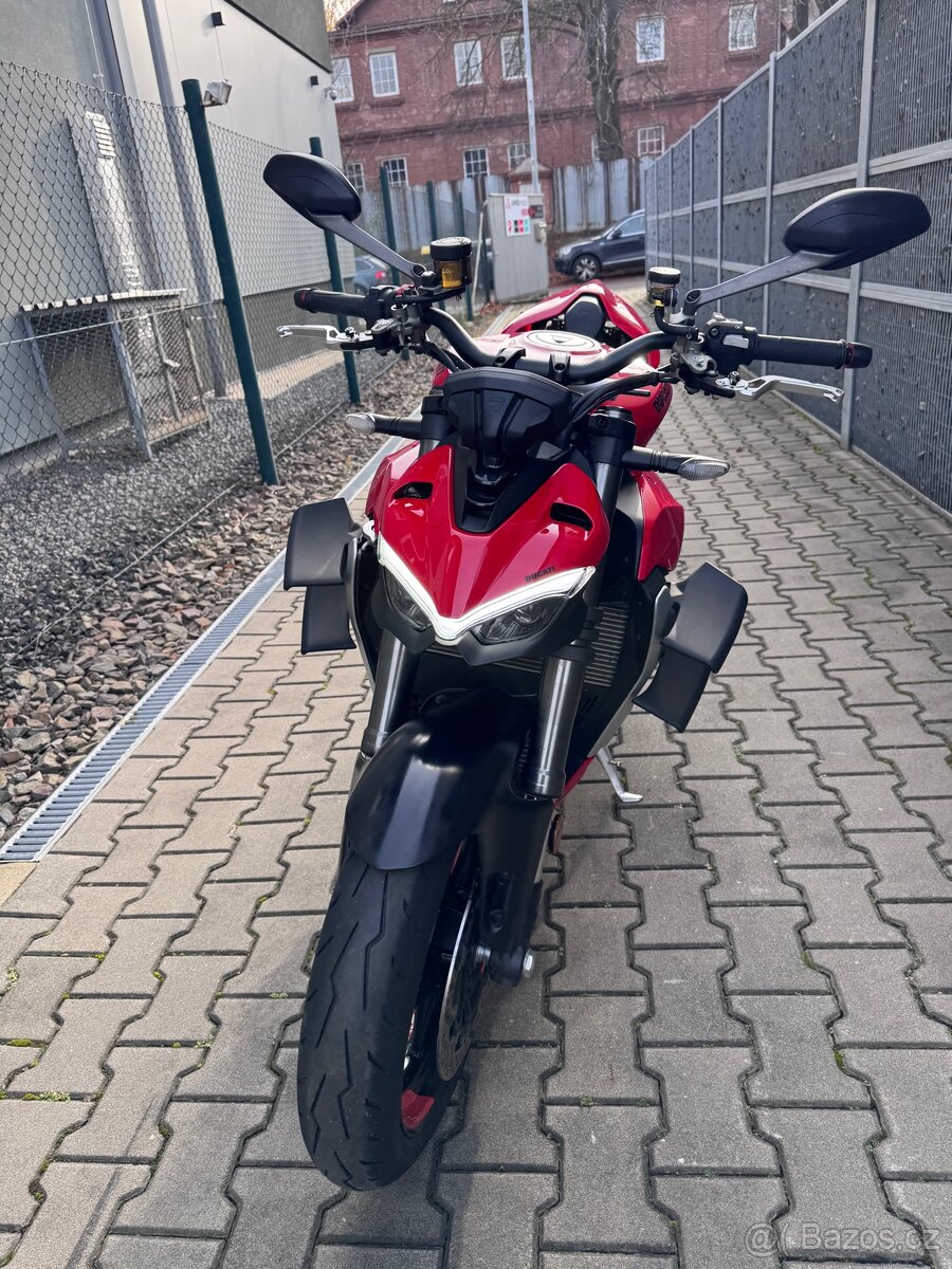 Streetfighter V2 - 6