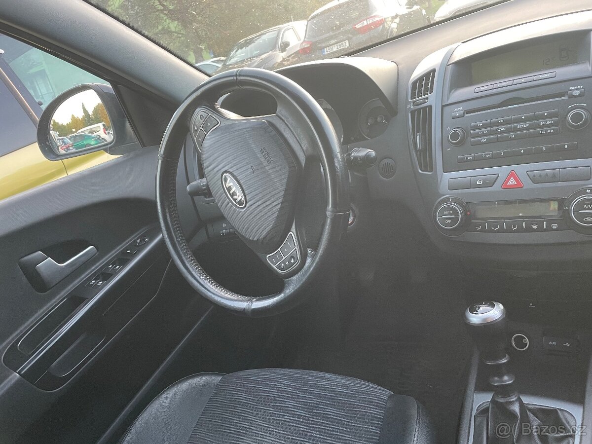 Kia Ceed - nepojízdná - 6
