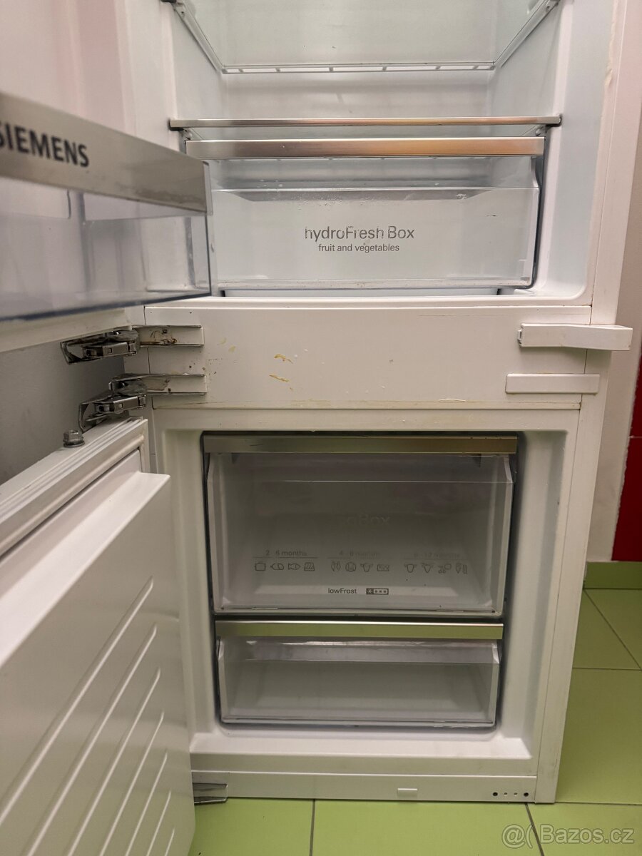 Vestavná lednice s mrazákem Siemens - 6