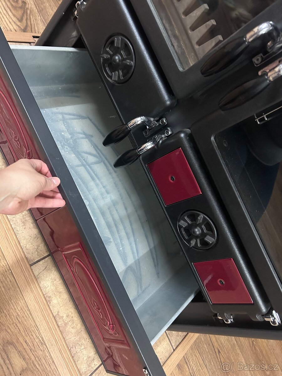 Kuchyňský sporák LA NORDICA na tuhá paliva - 6