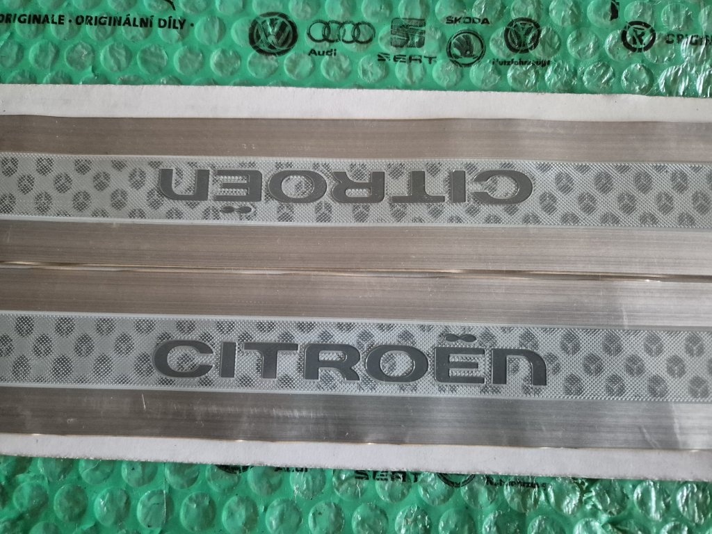 dekorativní ozdobné a ochranné lišty prahu Citroen C4 Picass - 6
