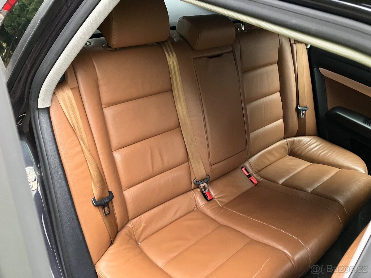 Audi A6 4F avant 2.0 TDI - 6