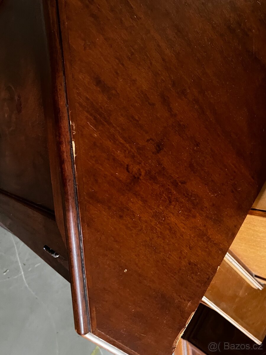 Rohová komoda - 6