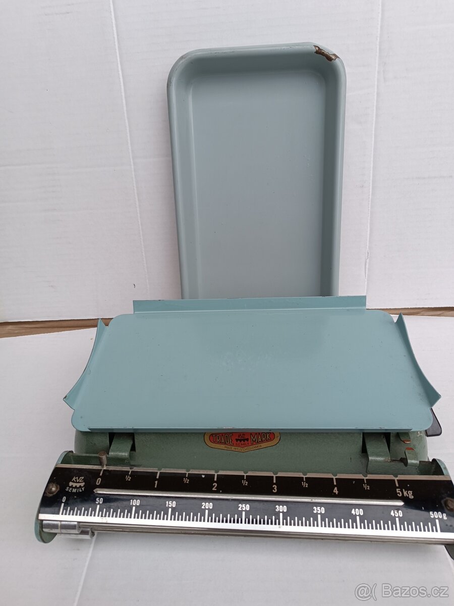 Stará kuchyňská váha " KVZ SEMILY" 1961 - 6