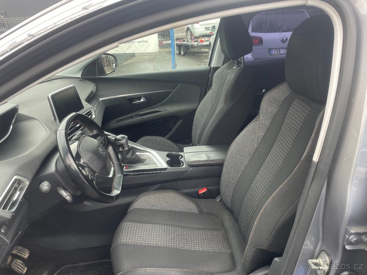 PEUGEOT 3008 CROSS OVER PURE-TECH 1.2i 96kw 2017 - 6