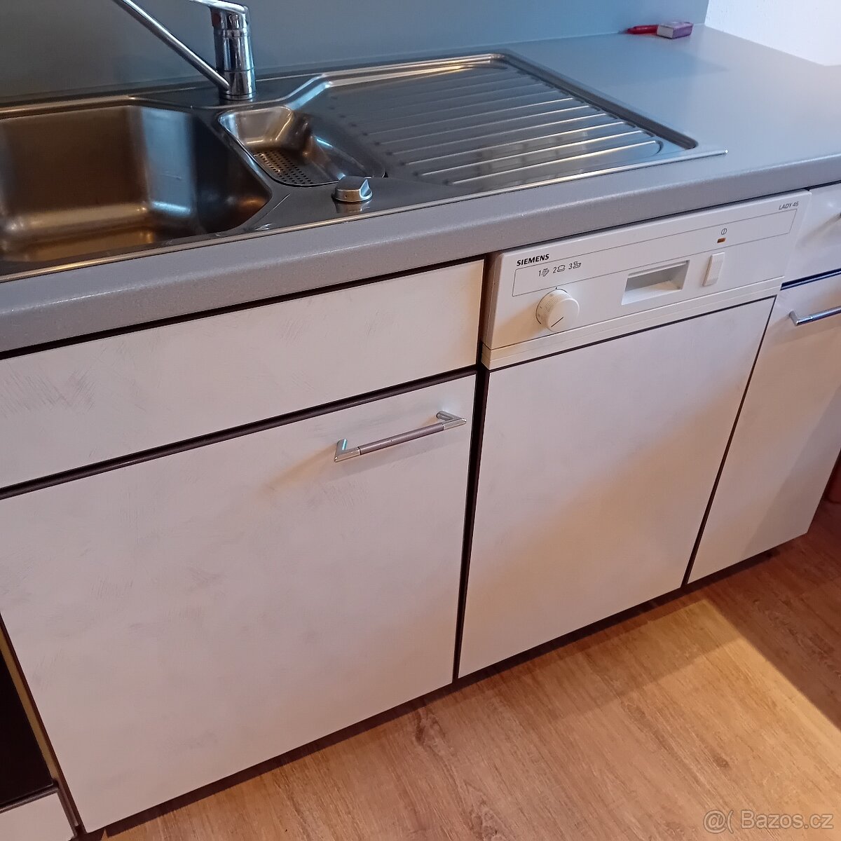 Kuchyně se všemi spotřebiči - 6