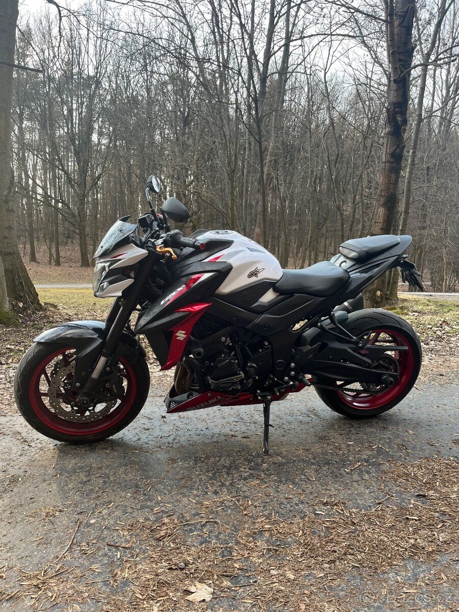 Suzuki gsx-s750 - 6