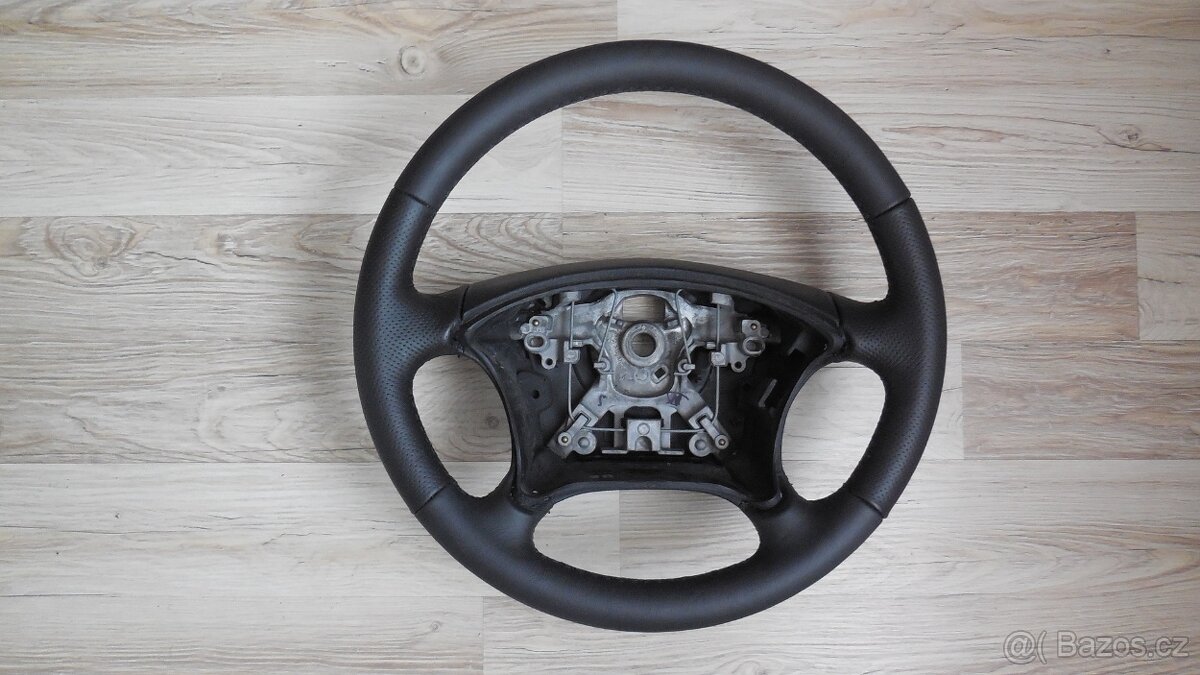 Volant Peugeot - 6