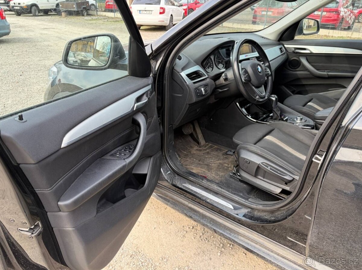 BMW X1 xDrive 20d 140kw ČR - 6