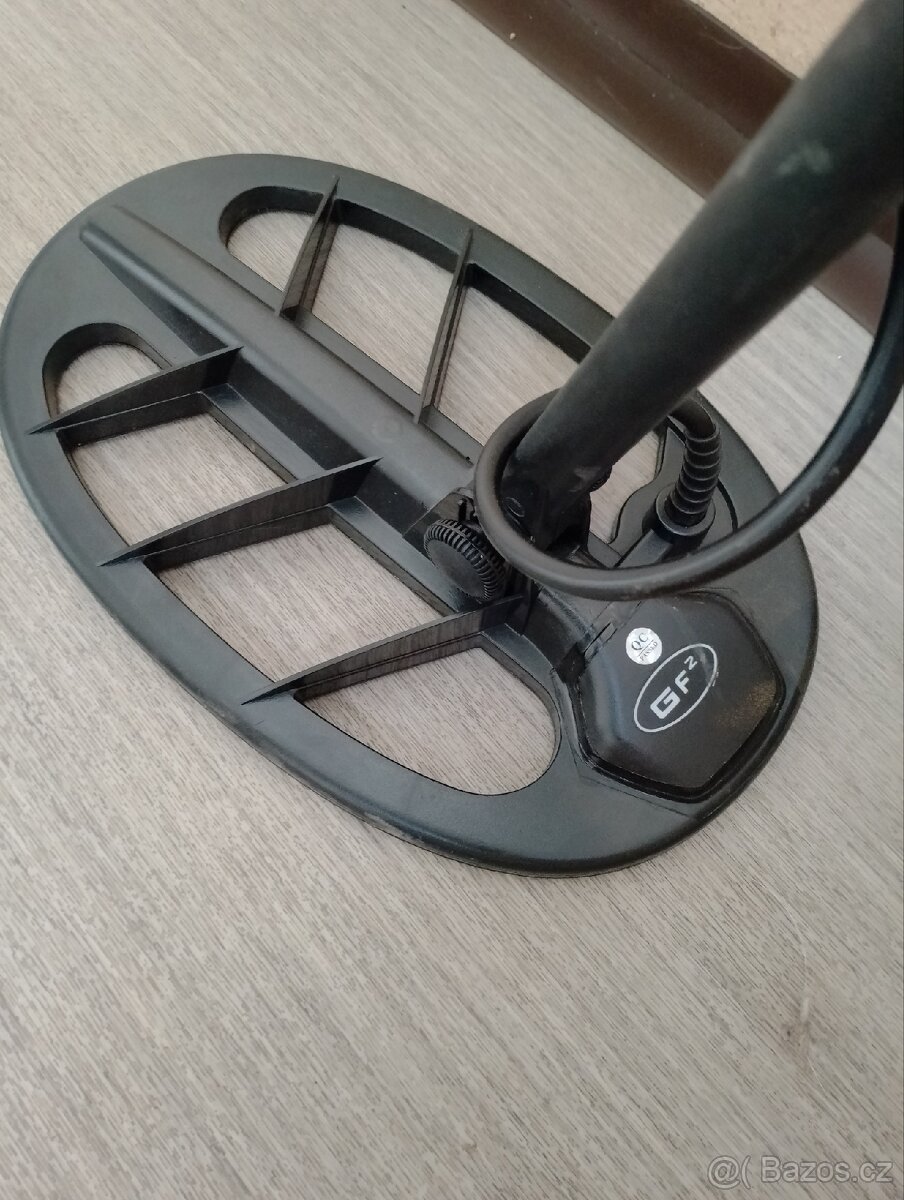 Detektor kovů gf2 - 6