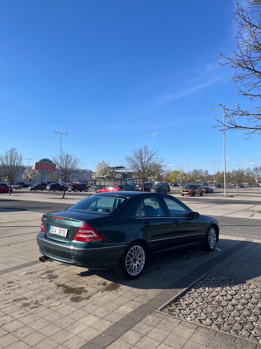 Mercedes w203 c220 - 6