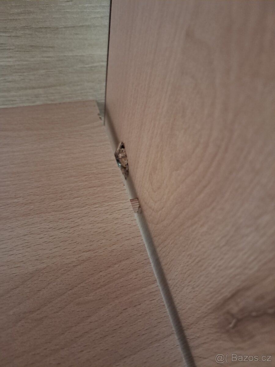 Skříň š55xv195xh40 - 6