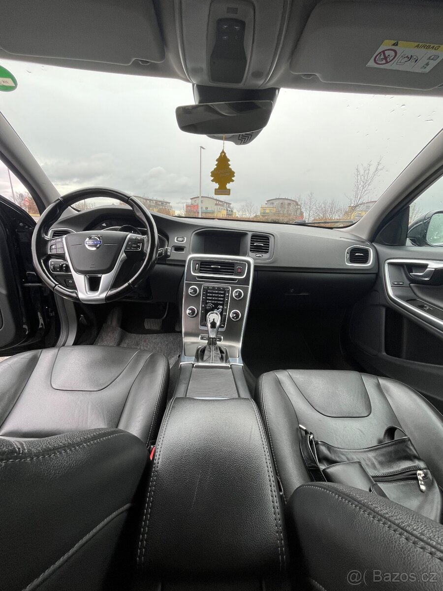 V60 Plagin Hibryd 2.4 D6 AWD - 6