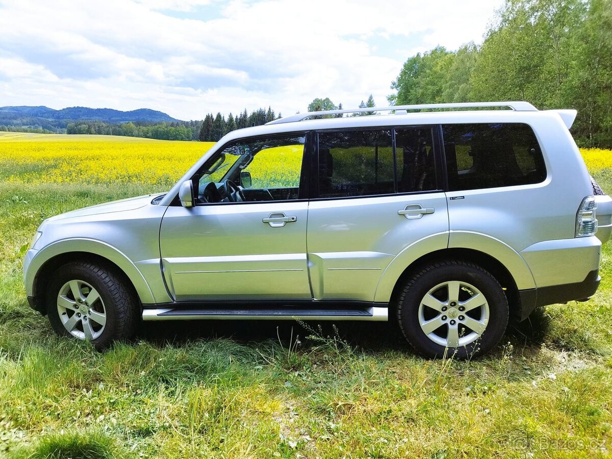 Mitsubishi Pajero - 6