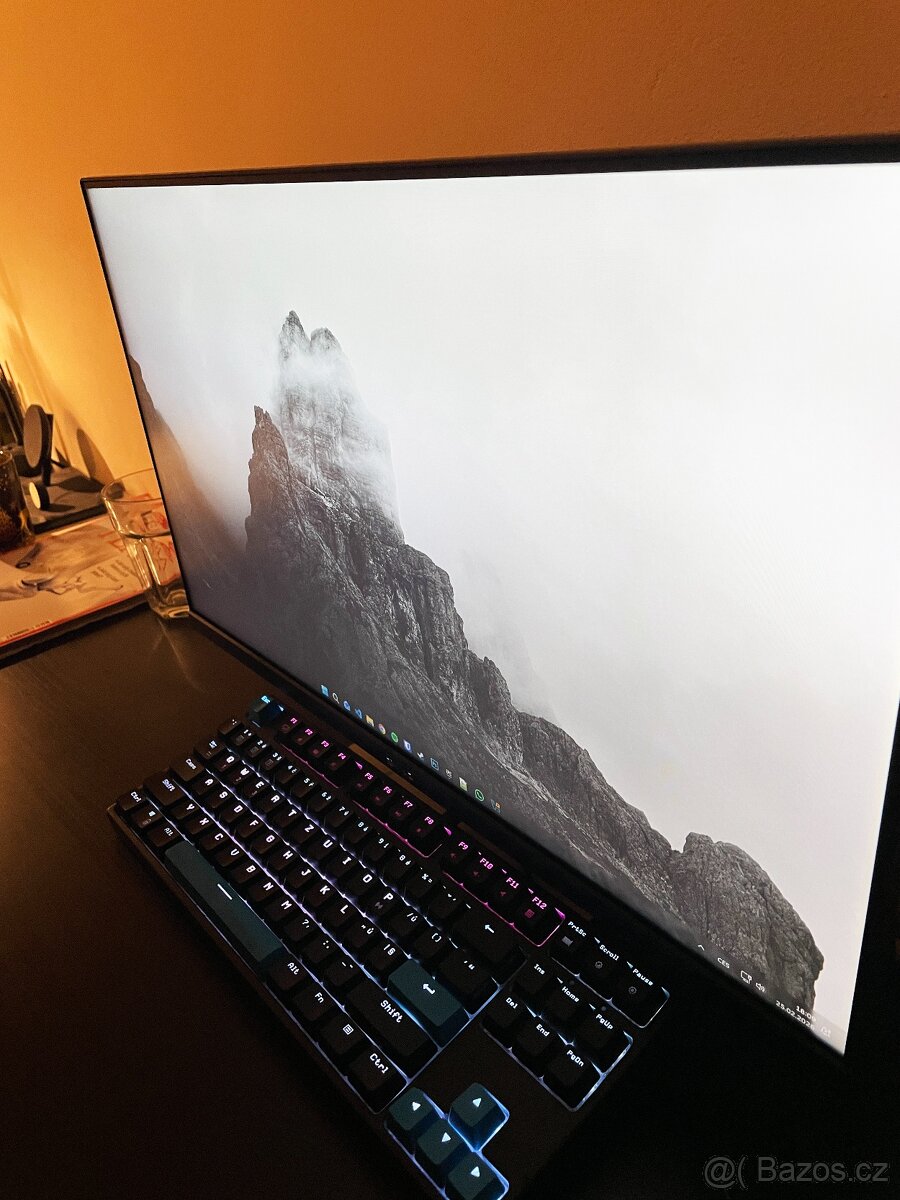 24" Dell U2414H UltraSharp FullHD - 6