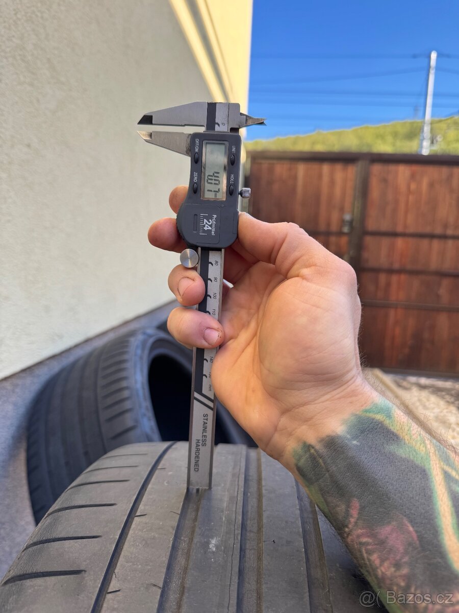 Letní pěnu Pireli P zero - 6