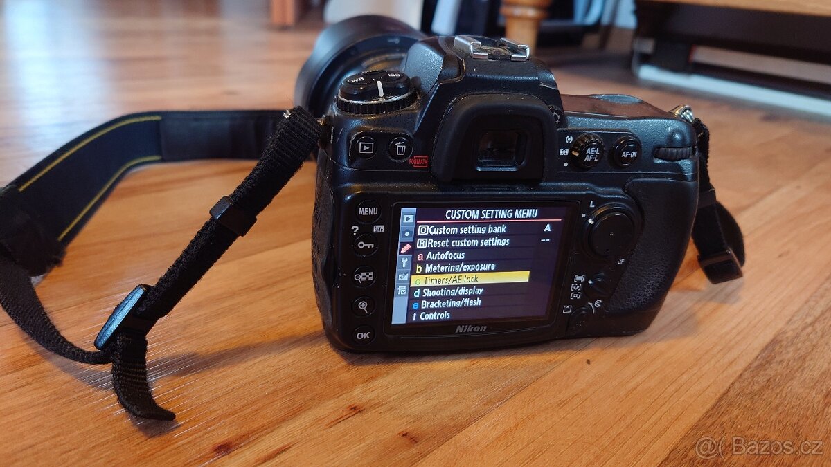 Nikon D300 a objektiv Nikkor 17-55 f2,8 - 6