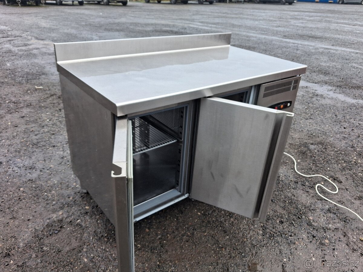 Chladící stůl Coreco MRG 150 s 2x dveřmi a vsuvy na GN - 6