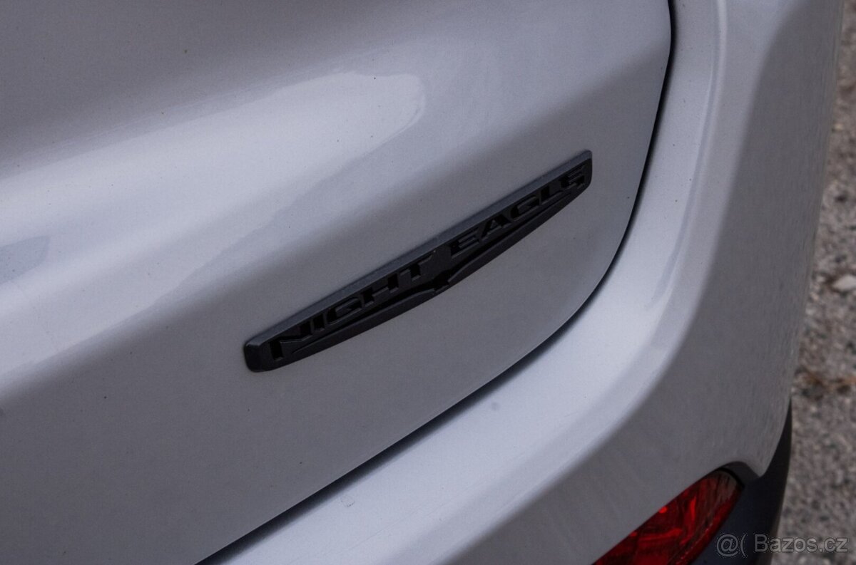 Jeep Compass 1.5 e-Hybrid Night Eagle II / NELAKOVANÉ - 6