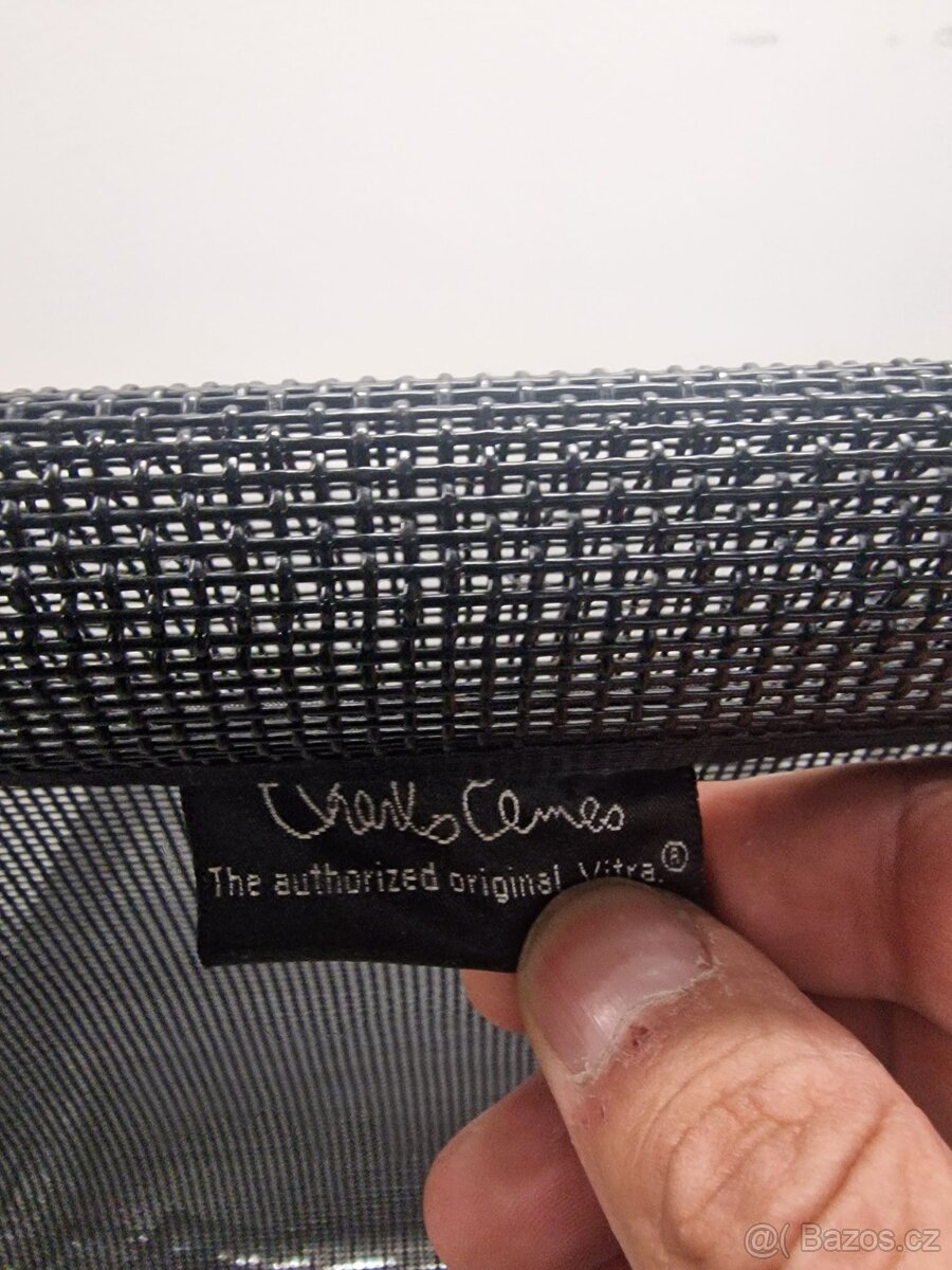 VITRA Aluminium Chair EA105 - 6