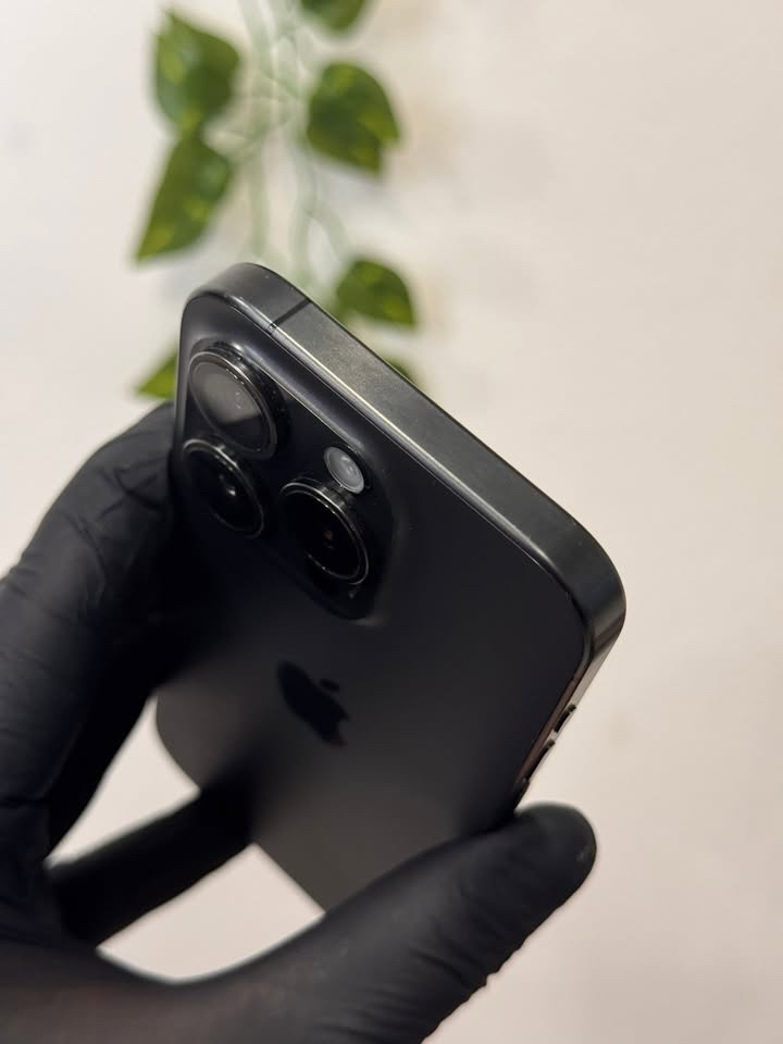iPhone 15 Pro 256GB černý - 6