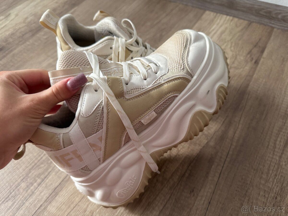 Zimní bundy a boty - 6