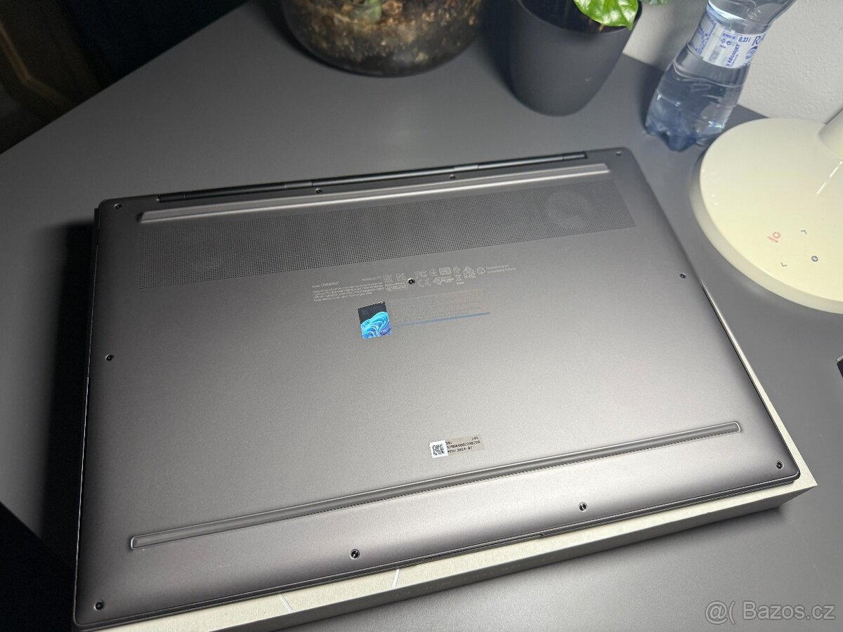 ASUS Zenbook S16 - AMD Ryzen AI 9 HX 370, RAM 32GB - 6