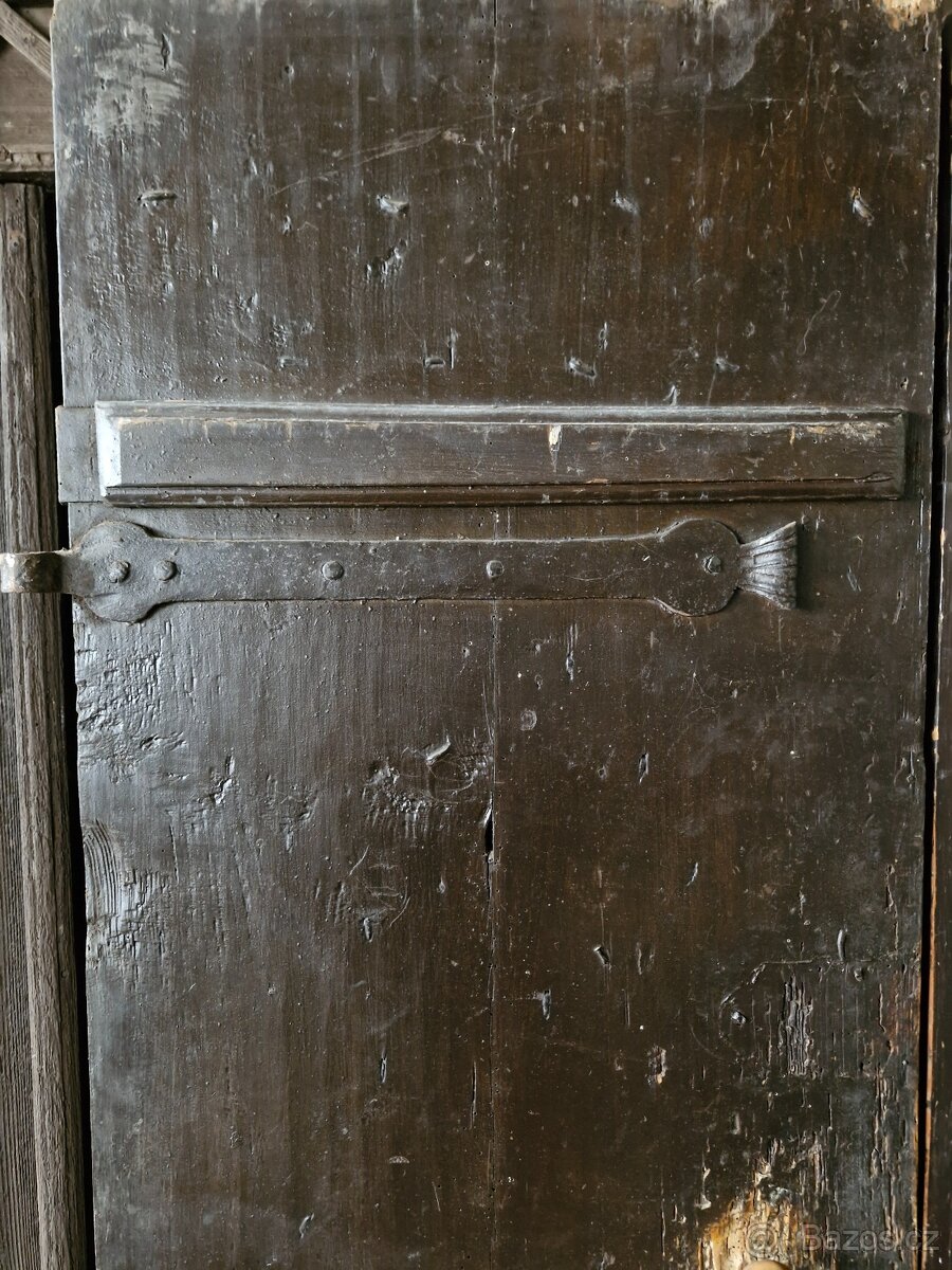 Historické staré dveře - 6
