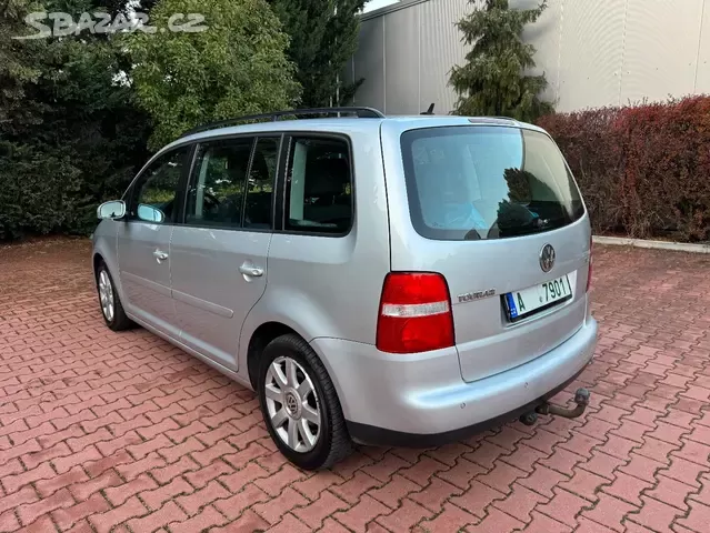 VW Touran 2.0TDI 103kW,Digi.klima,Výhřev,Tempomat,Webasto. - 6