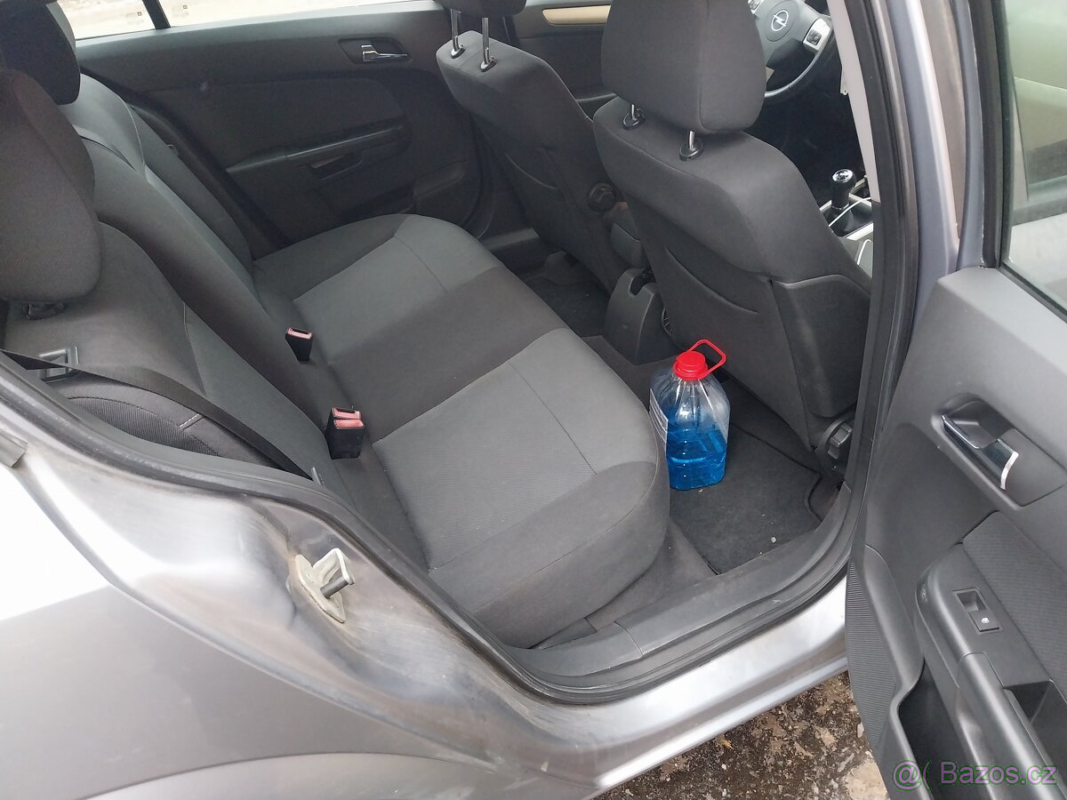 Opel Astra H - 6