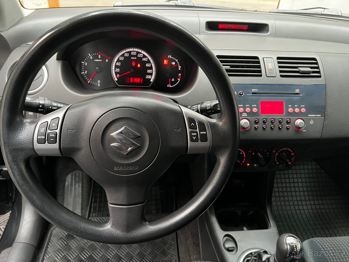 Suzuki Swift - 6
