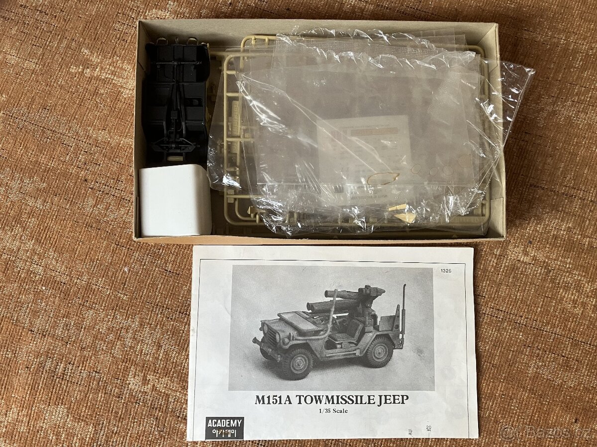 Prodám stavebnici M-151 A2 MUTT WITH TOW MISSILE LAUNCHER, - 6