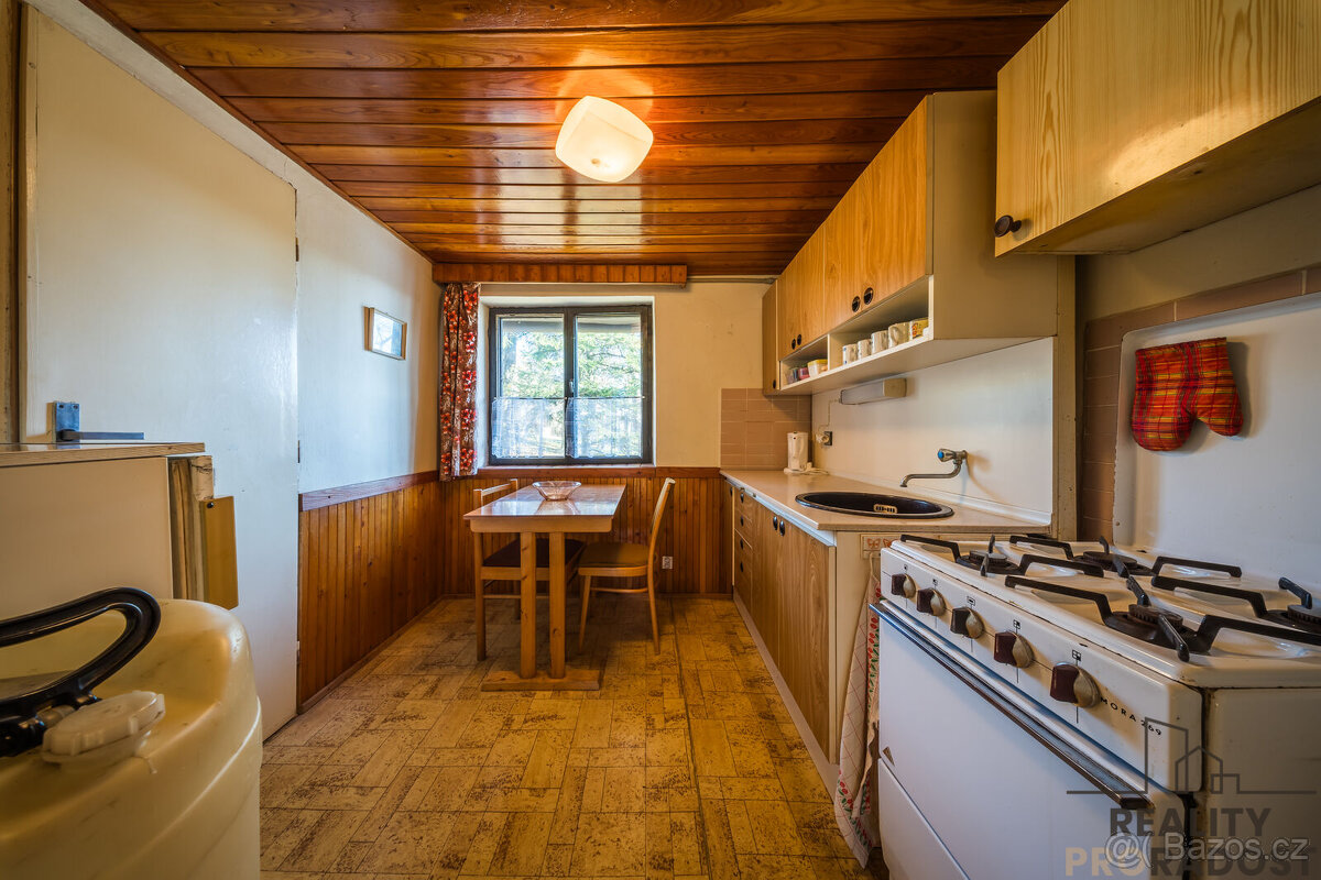 Prodej chaty 51 m² pozemek 521 m² – Tvarožná Lhota, okres H - 6