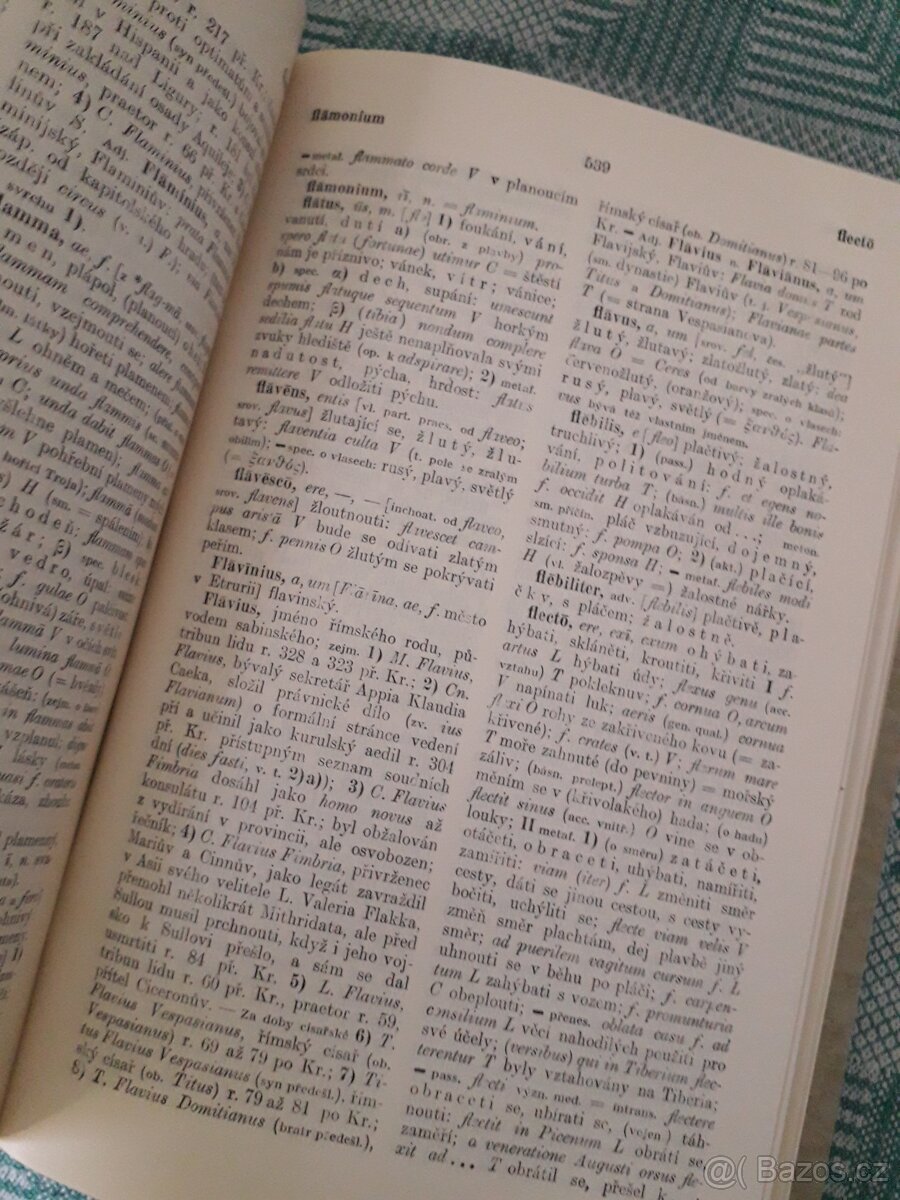 Latinsko-Český slovník r1941 - 6