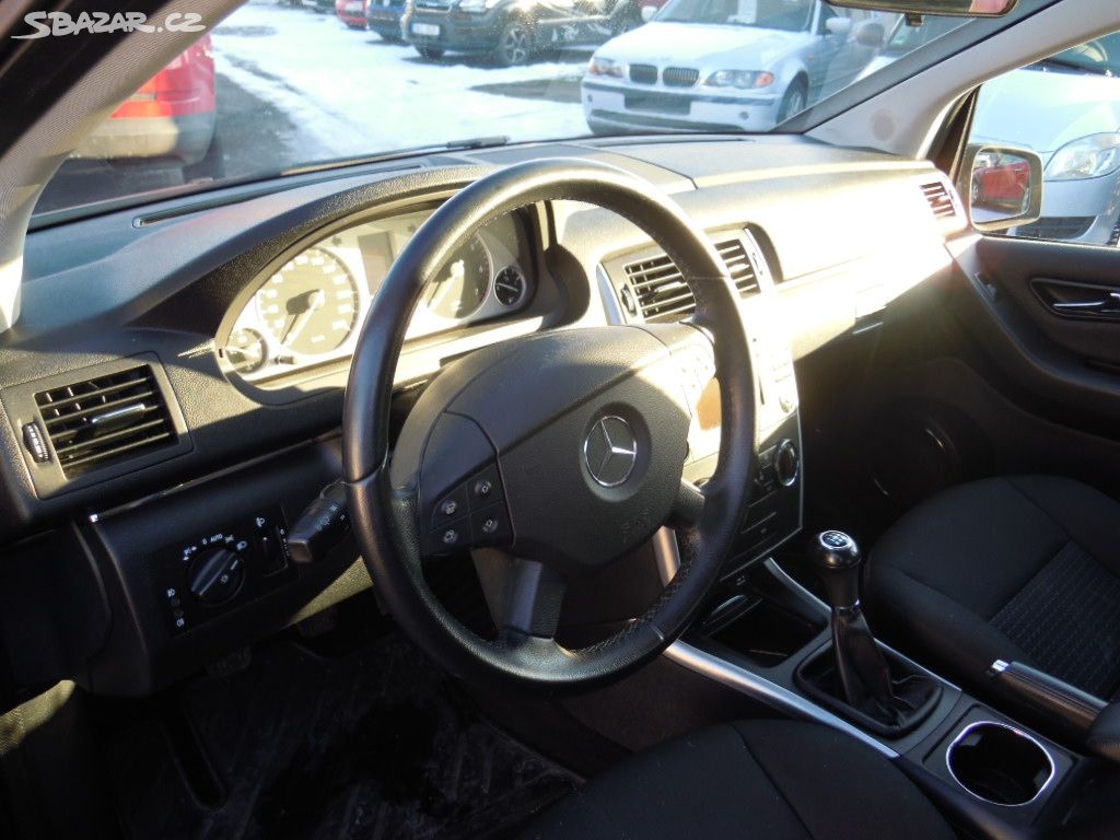 Mercedes B180 - 6