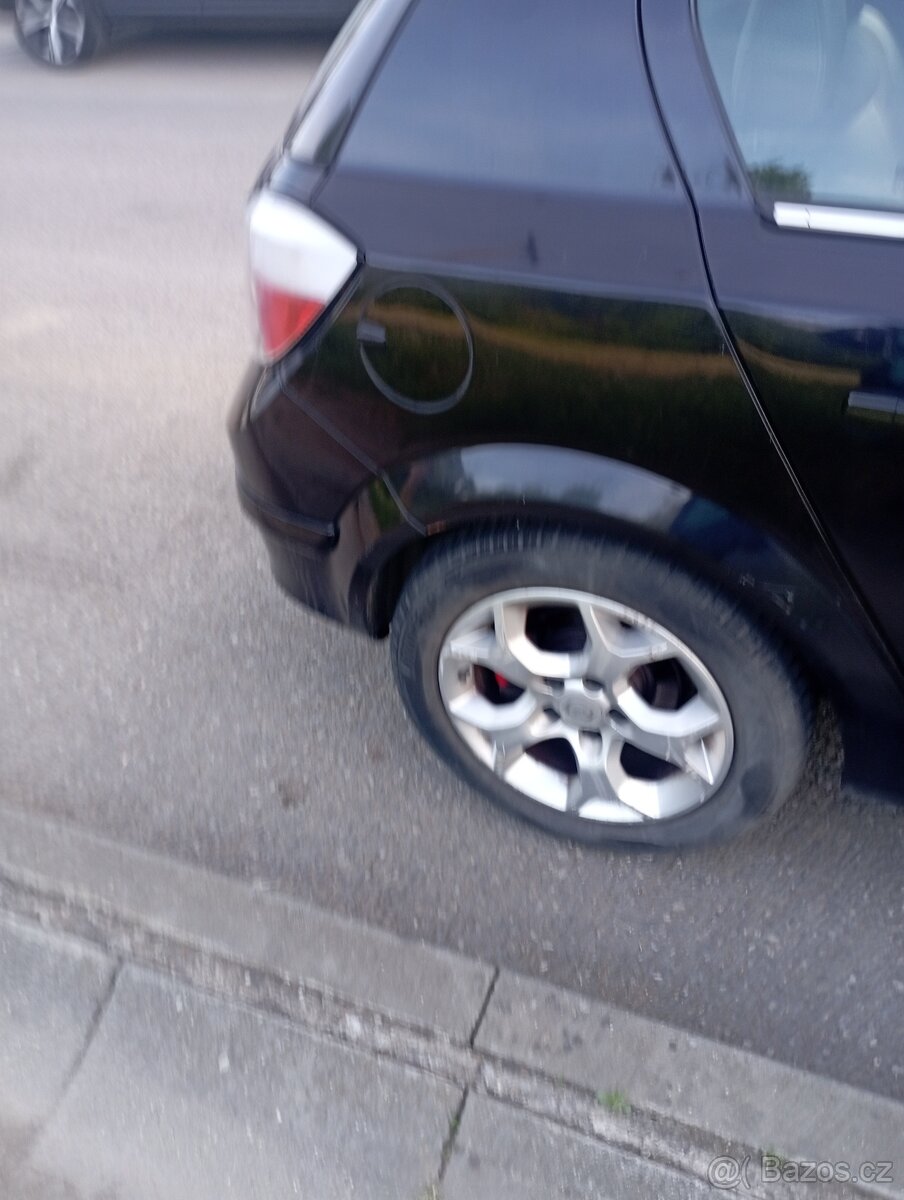 Opel Astra 17 CDTI 16V - 6