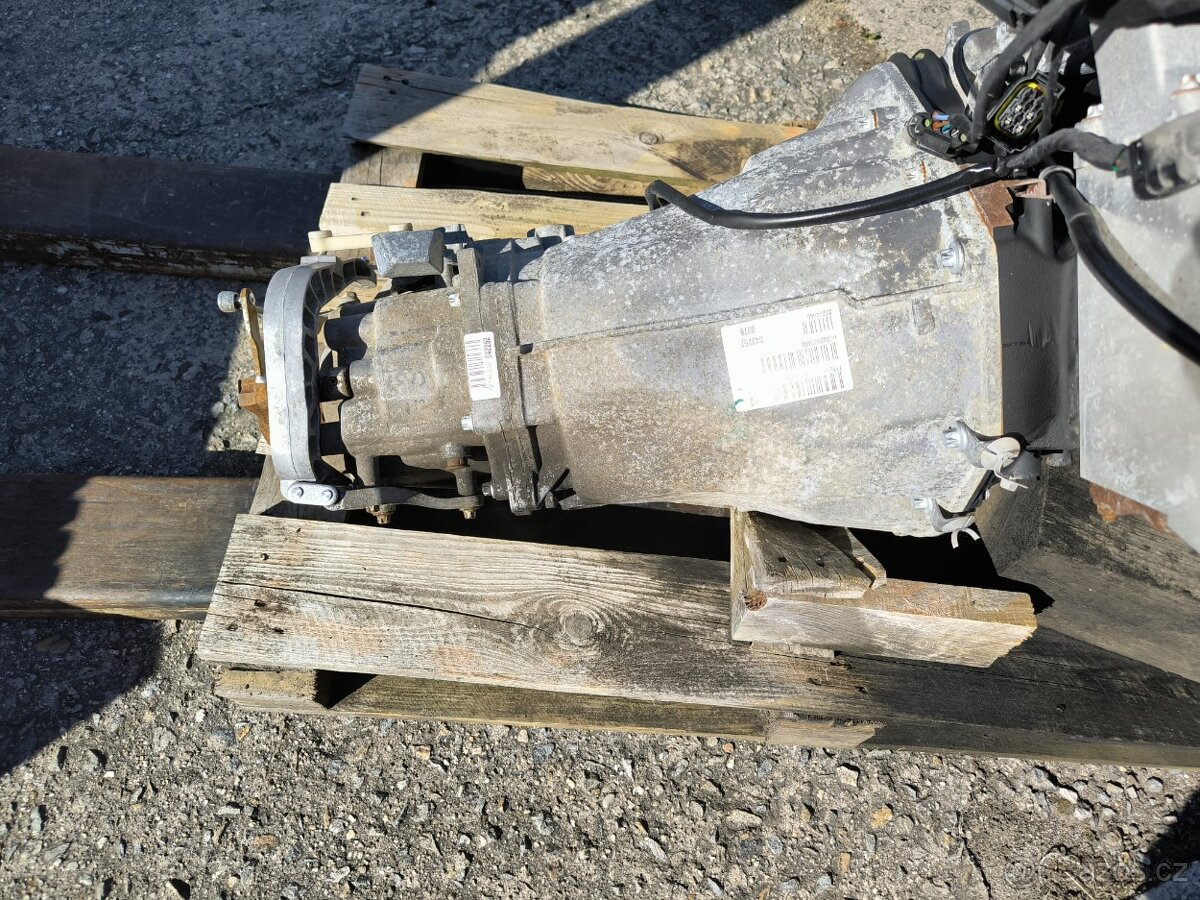 Motor Mercedes Benz, RV 2010 - 6