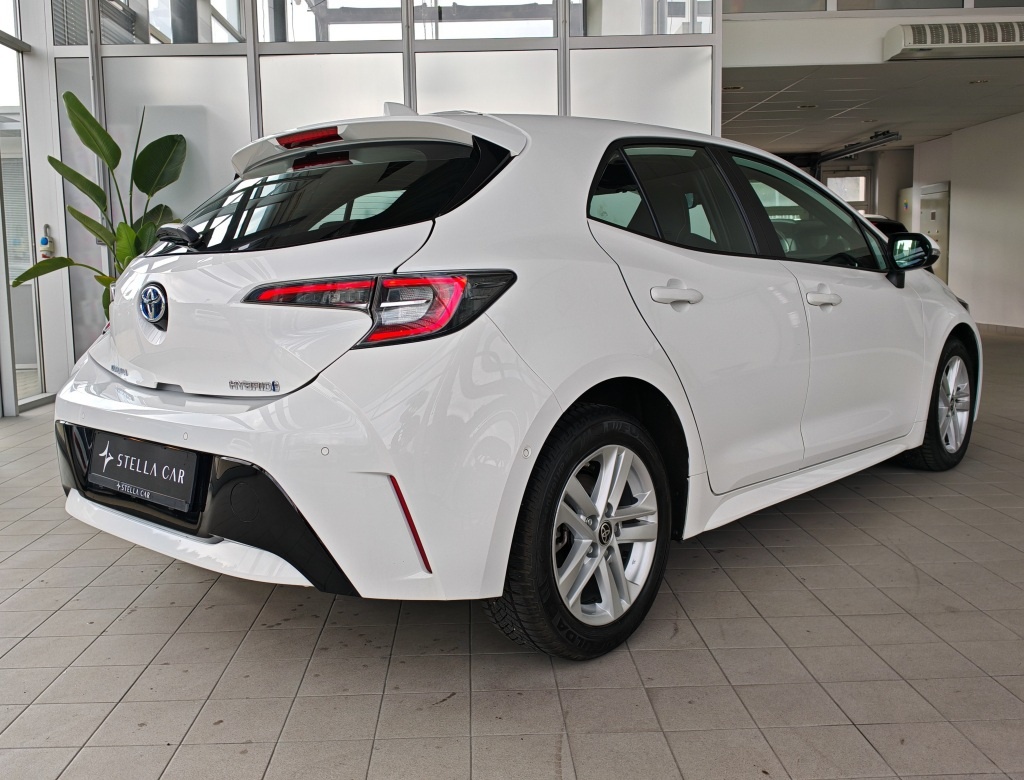 Toyota Corolla 1.8 hybrid - 6