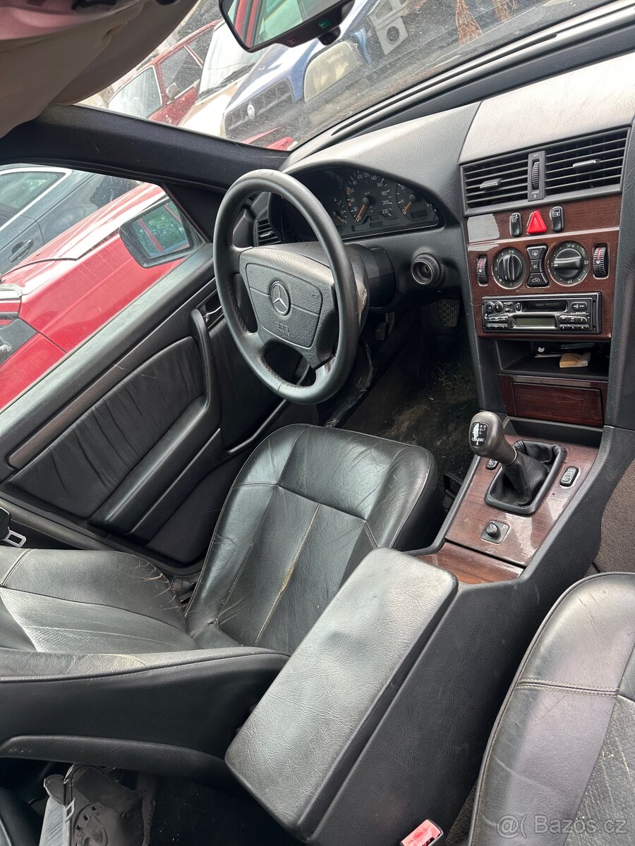 Díly MB w202 c200d - 6
