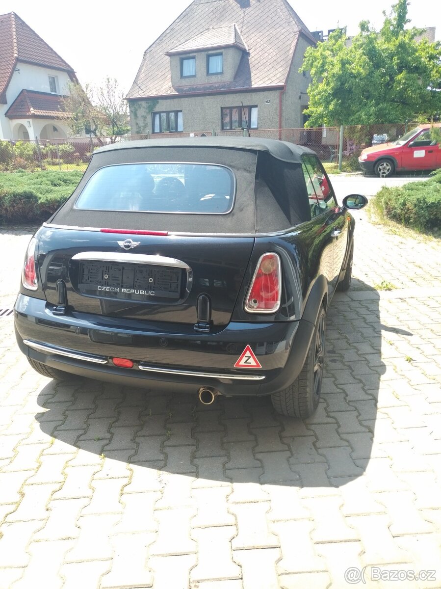 MINI COOPER CABRIO 1.6i R52 - 6