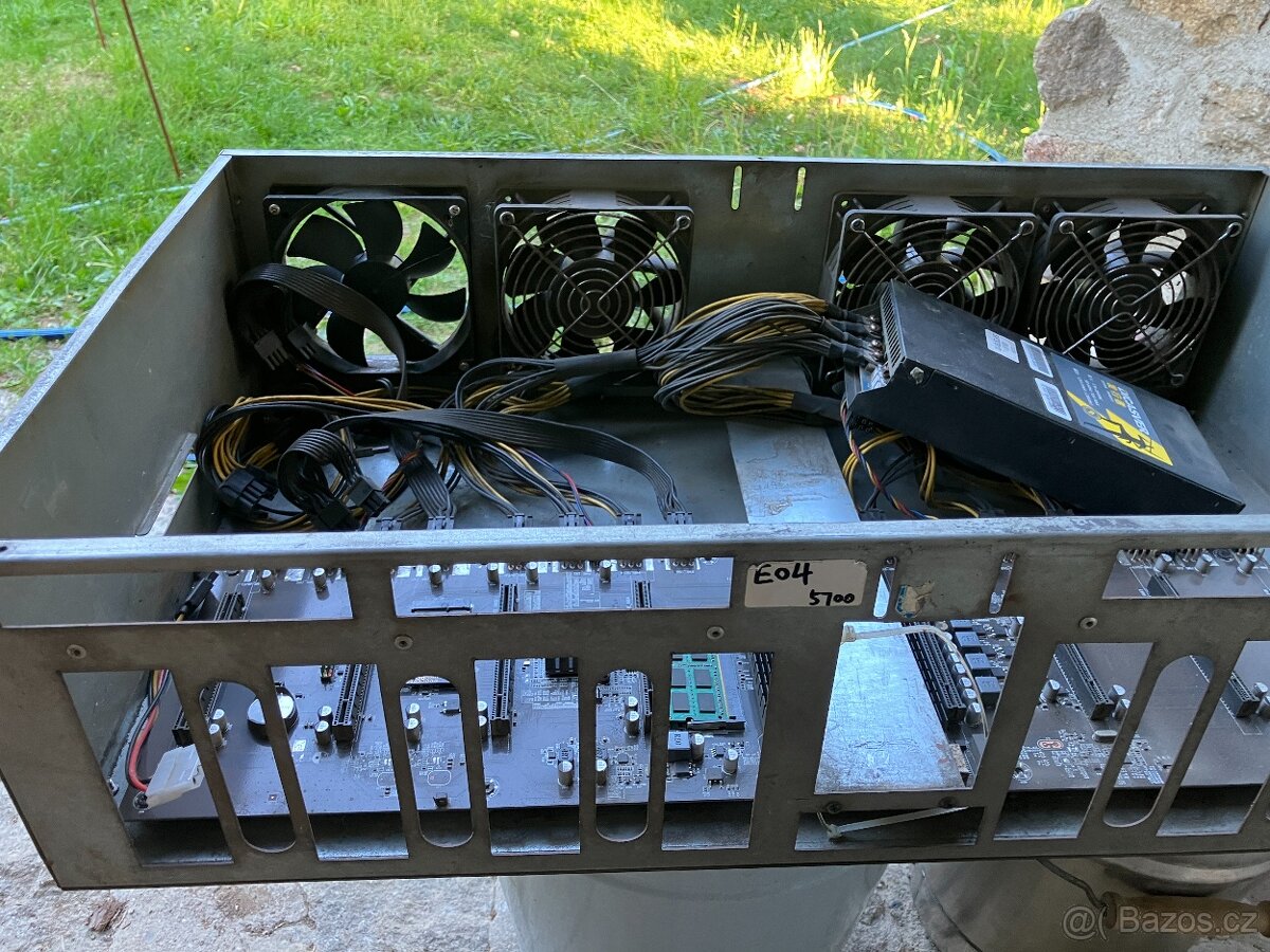 těžební rig na kryptoměny - mining rig - 6