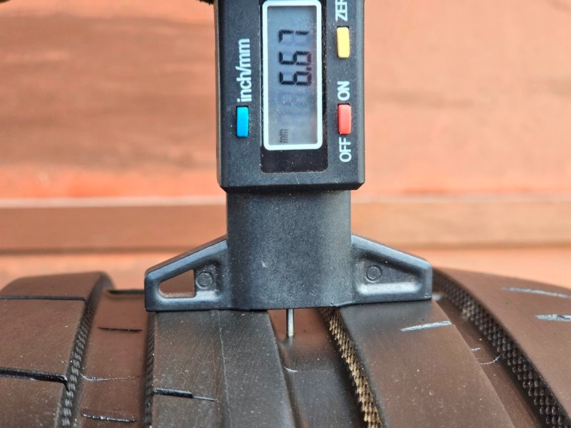 Letní Nokian 225/45/18XL - 6