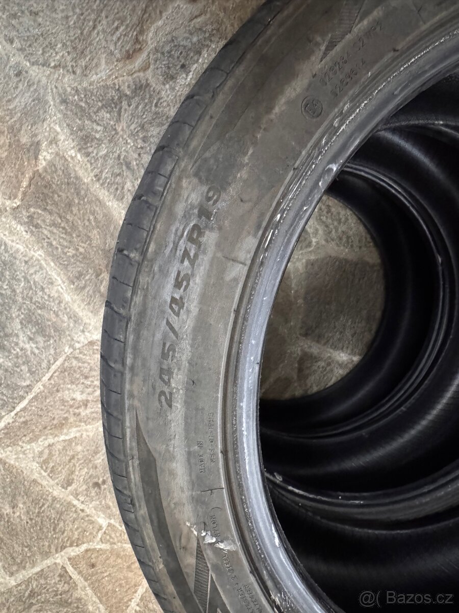 Sada letní pneu 245/45 r19 - 6