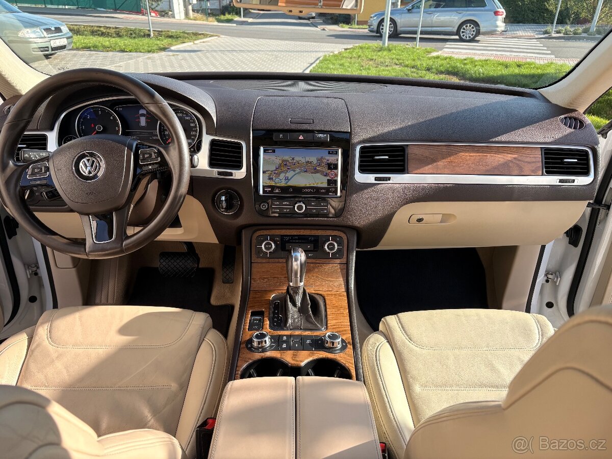 Touareg 3.0 TDi R-line Terrain-Tech - 6